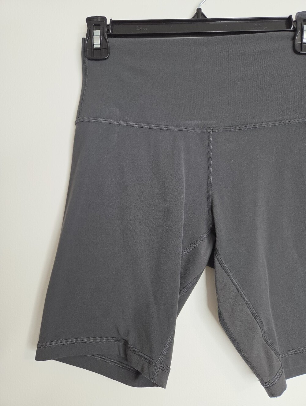 Lululemon Align High Rise Short 8" In Graphite Grey Size 6 - Picture 3 of 10